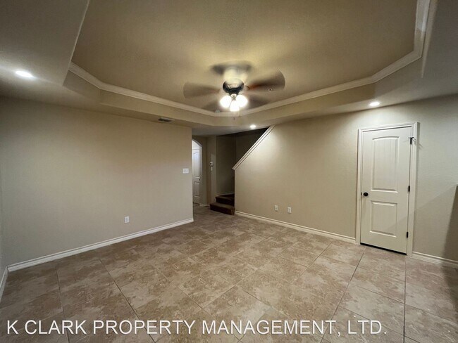 Building Photo - 3 br, 2.5 bath House - 6406 MARCEL WAY #102