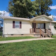Building Photo - 107 Knowles St