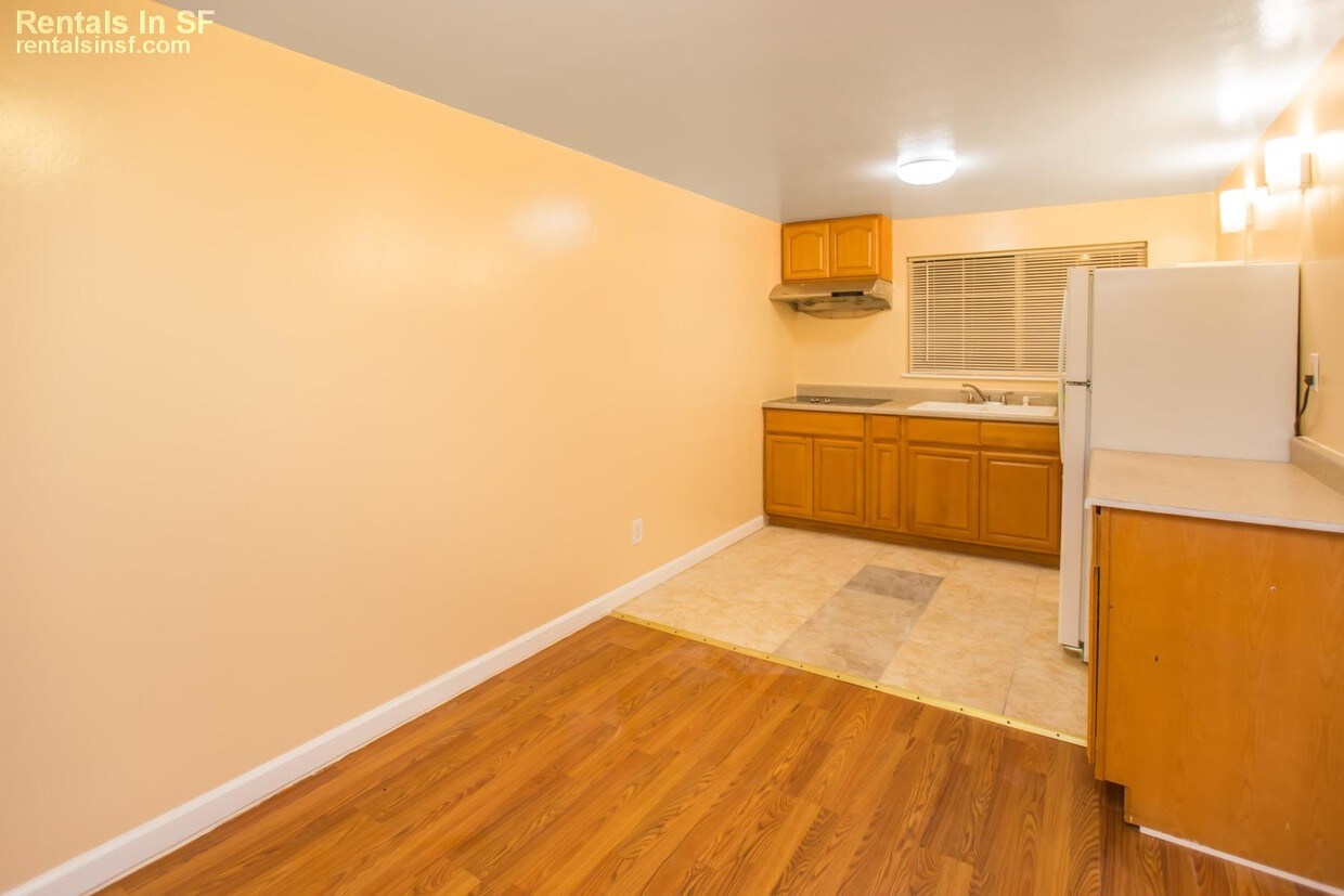 Primary Photo - 3340 Taraval St