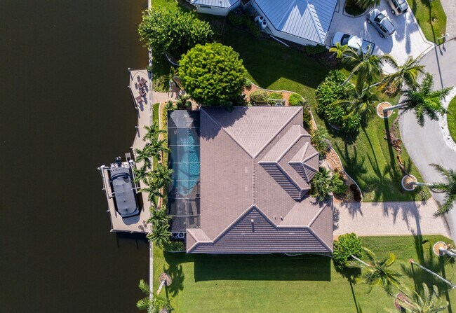 Building Photo - Seabird Villa