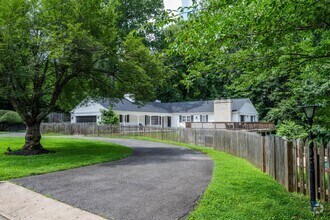 Building Photo - 7732 Canal Ct
