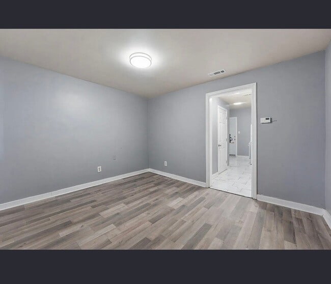 Building Photo - 3906 Catalpa St