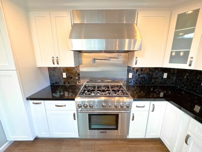 Foto del edificio - 15 Lupine Way