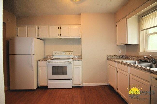 Building Photo - Renovated 3 Bedroom Home in Mary Esther