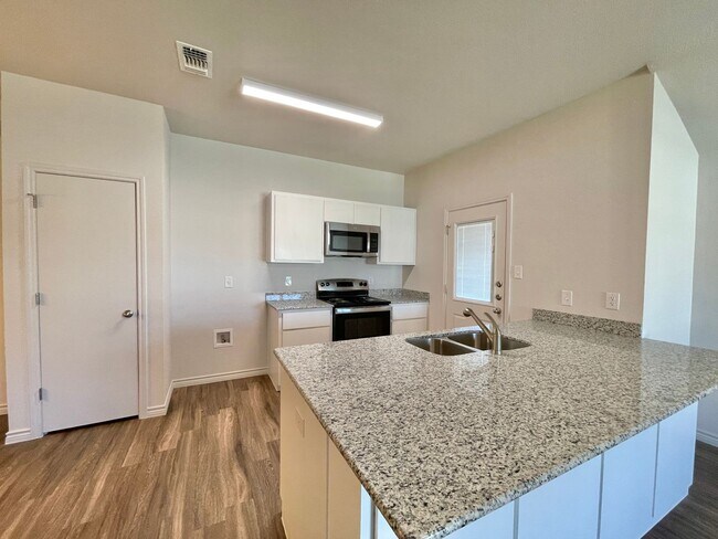 Building Photo - 1712 Castroville
