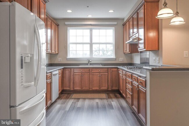 Foto del edificio - 12404 Liberty Bridge Rd