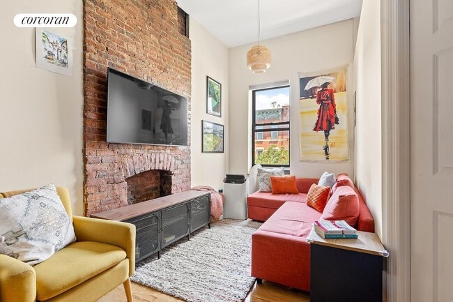 Building Photo - 384 13th St