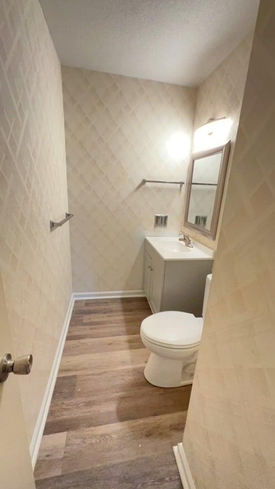 Building Photo - Oak Grove Village Apartments- Close to Lew...