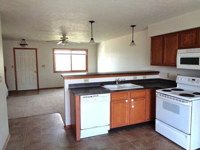 Foto del edificio - 5418 W Redberry Ln