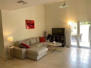 Foto del edificio - 20851 N Bay Rd