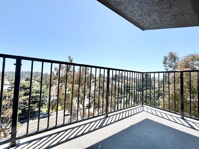 Foto del edificio - 3949 Los Feliz Blvd
