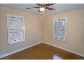 Building Photo - 418 Rotary