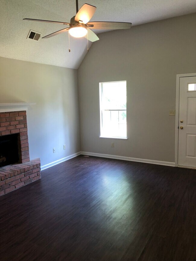 Foto del edificio - Lovely home in the heart of Horn Lake!