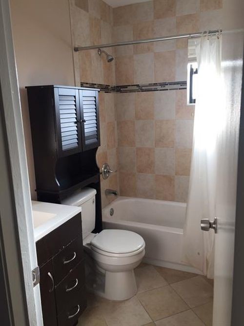 Building Photo - 3129 Cocoplum Cir