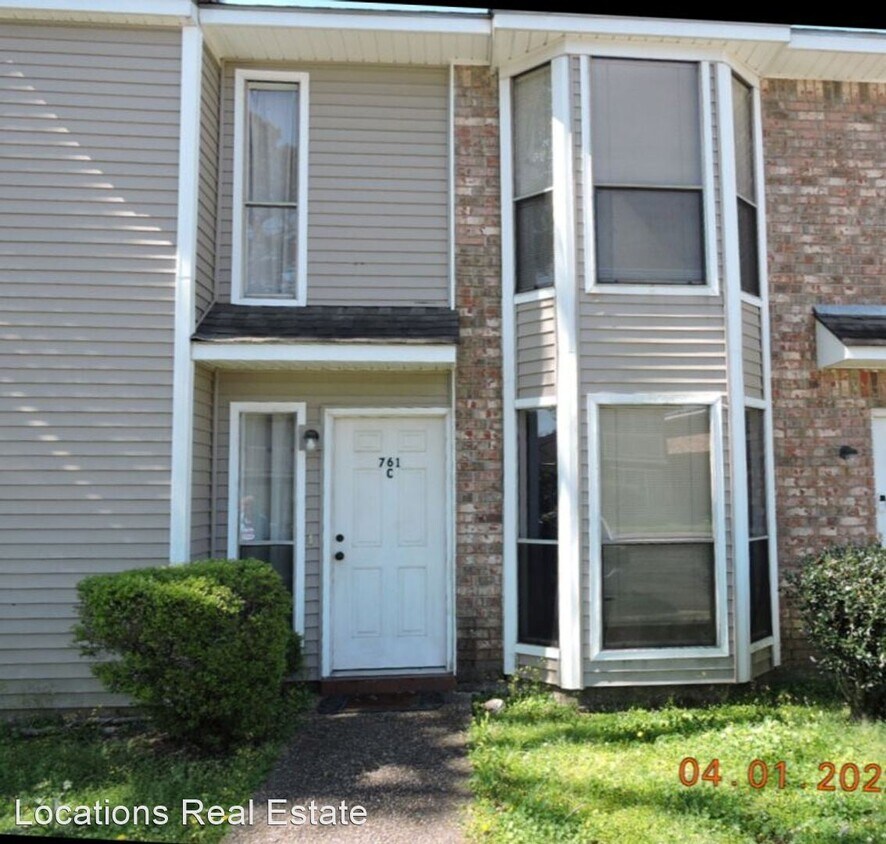 Primary Photo - 2 br, 1.5 bath House - 761 East Boyd Drive...