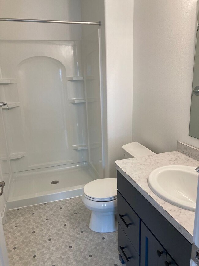 Foto del edificio - 3 Bed 3 Bath Twin Home