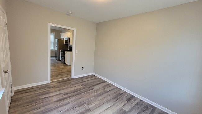 Building Photo - 296 Bradley St