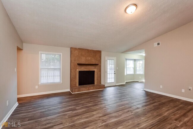 Building Photo - 1655 Holborn Ct