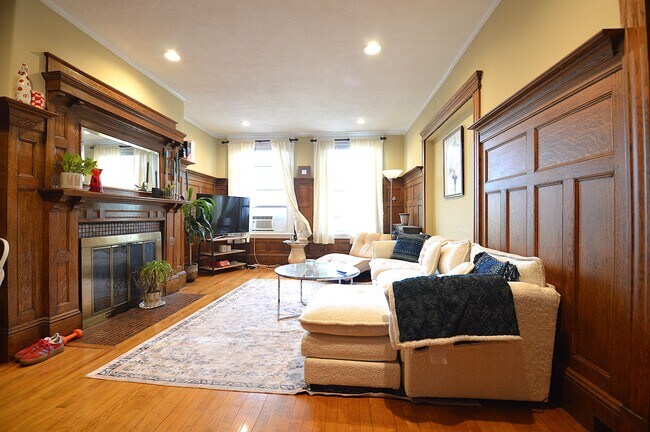 Foto del edificio - 1793 Beacon St