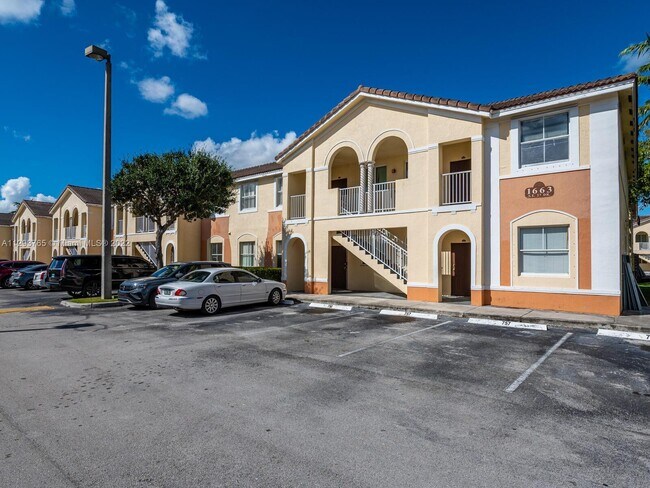 Foto del edificio - 1663 SE 27th Dr