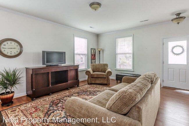 Foto del edificio - 2 br, 2.5 bath House - 5555 Summerdean Rd