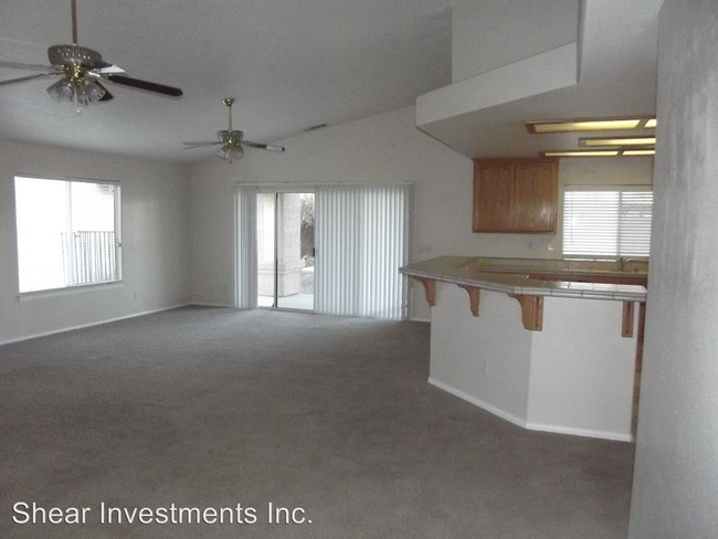 Building Photo - 18535 Mountain Meadows Dr