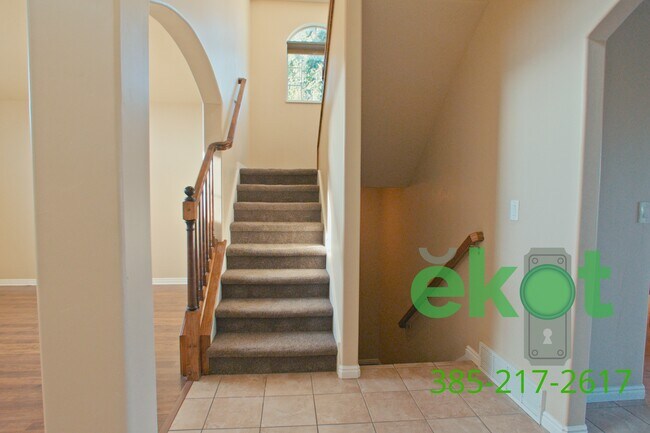 Building Photo - 12949 Zion Park Dr