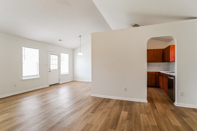 Building Photo - 4415 Biesterfield Dr