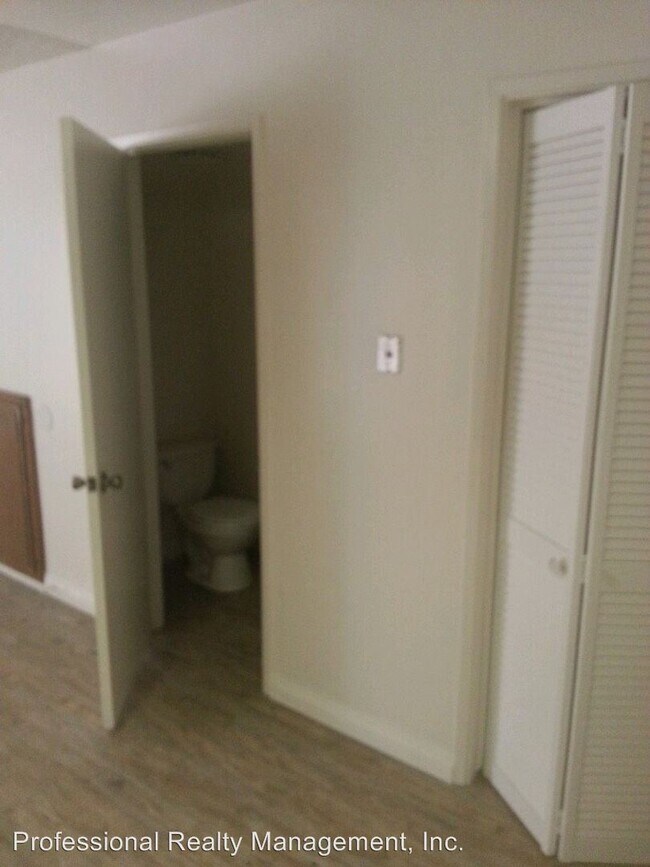 Building Photo - 804 Quailridge Rd