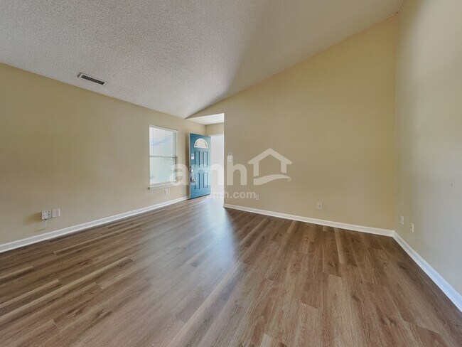Foto del edificio - 103 Homestead Park Dr