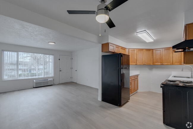 Building Photo - Alturas Cedar Hills