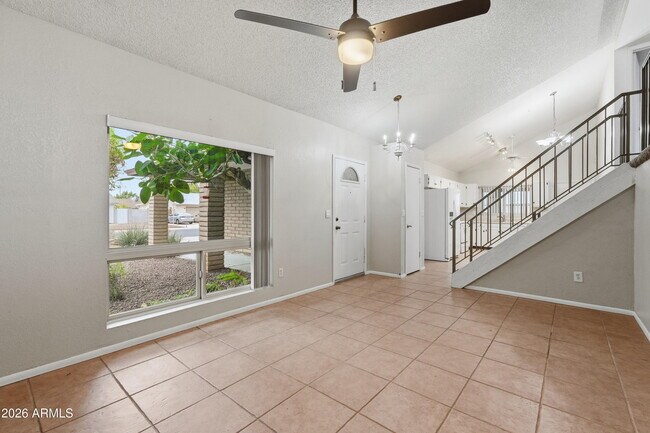 Foto del edificio - 1805 W Curry Dr