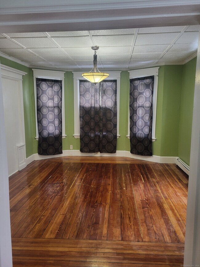 Building Photo - 83 Waterville St