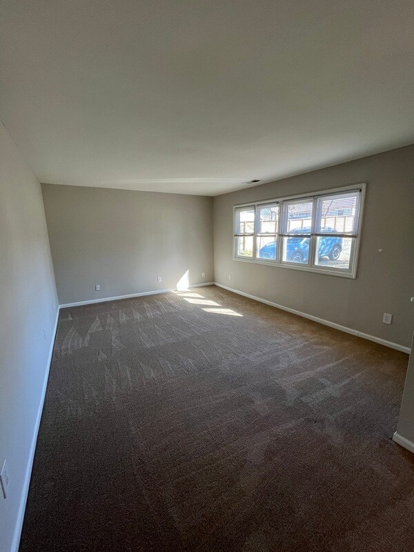 Foto del edificio - 526 Huntsmoor Dr