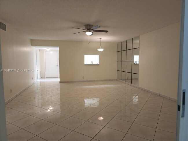 Foto del edificio - 4191 NW 41st St