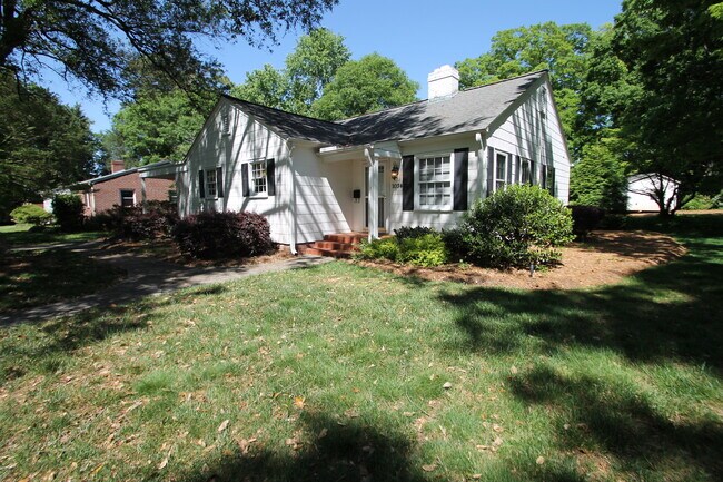 Foto del edificio - Exclusively Offered by Muse Realty, LLC