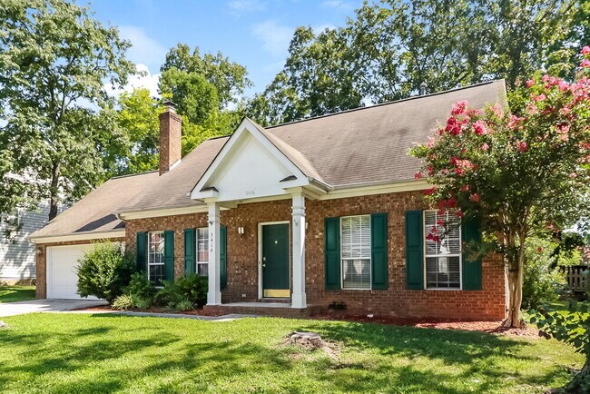 Building Photo - 3416 Mayhurst Dr