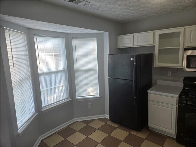 Foto del edificio - 6623 Ivy Log Dr SW
