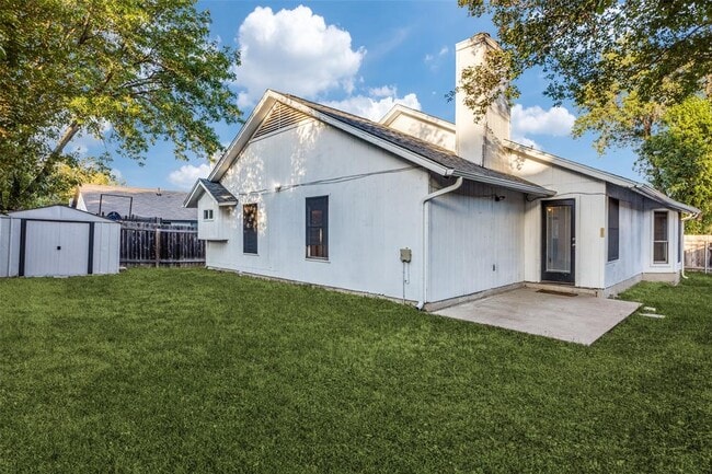 Building Photo - 12314 Thompkins Dr