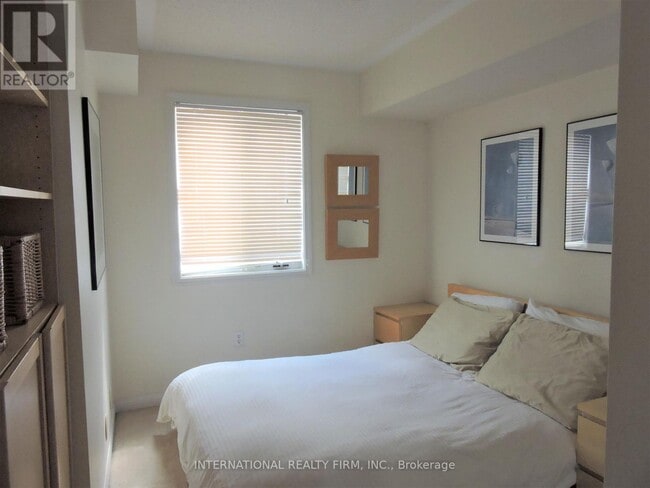 Building Photo - 4620-4620 Guildwood Way