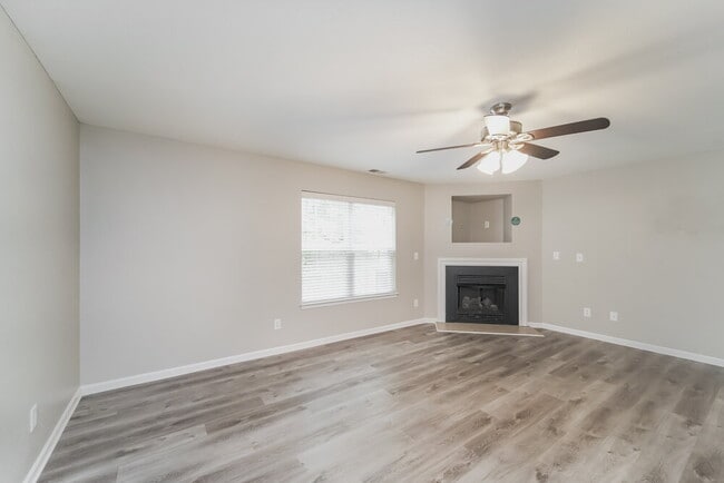 Building Photo - 5824 Kelden Walker Ln