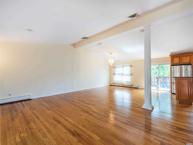 Foto del edificio - 33 Hitching Post Ln