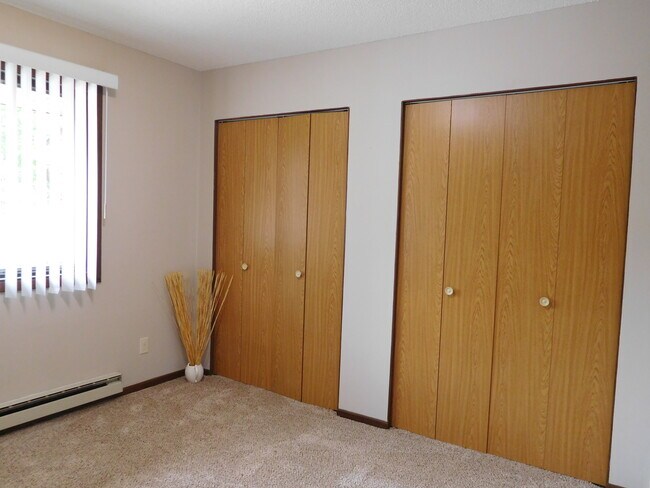 Mucho espacio de almacenamiento - 511 Madison St