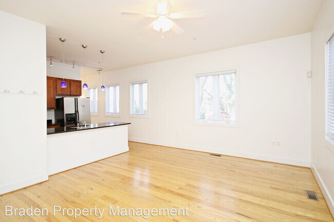 Building Photo - 1 br, 1 bath House - 215 5th St SW 1D