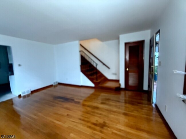 Building Photo - 18 John Ryle Ave
