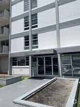 Building Photo - 1400 SW 27th Ave