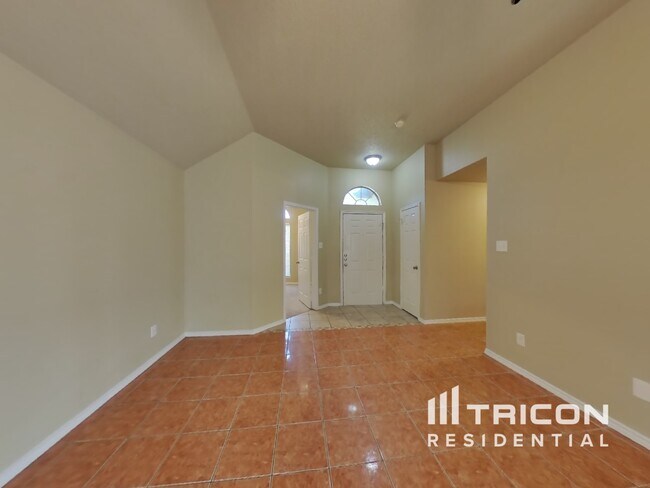 Building Photo - 704 Grandview Avenue Seagoville TX