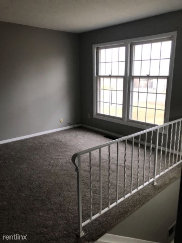 Building Photo - 3 br, 1 bath Townhome - 2716 S Aerial Dr