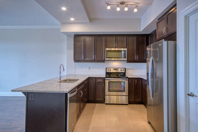 Building Photo - GORGEOUS 2+DEN WITH TWO BATHS IN NW LONDON