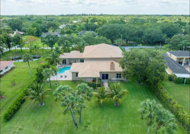 Foto del edificio - 5960 NW 79th Way